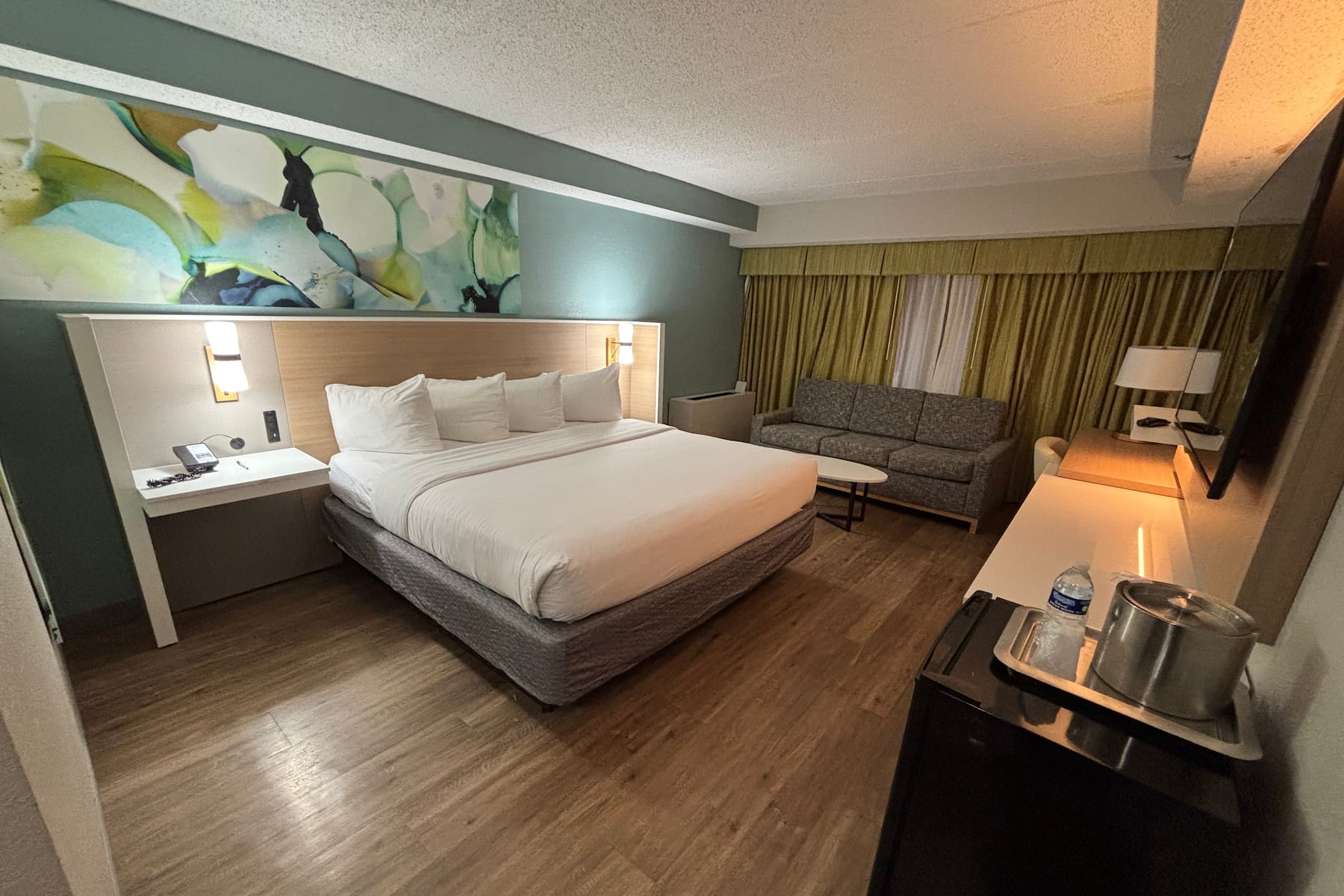 Guest room at the Wyndham Garden Ann Arbor in Ann Arbor, Michigan