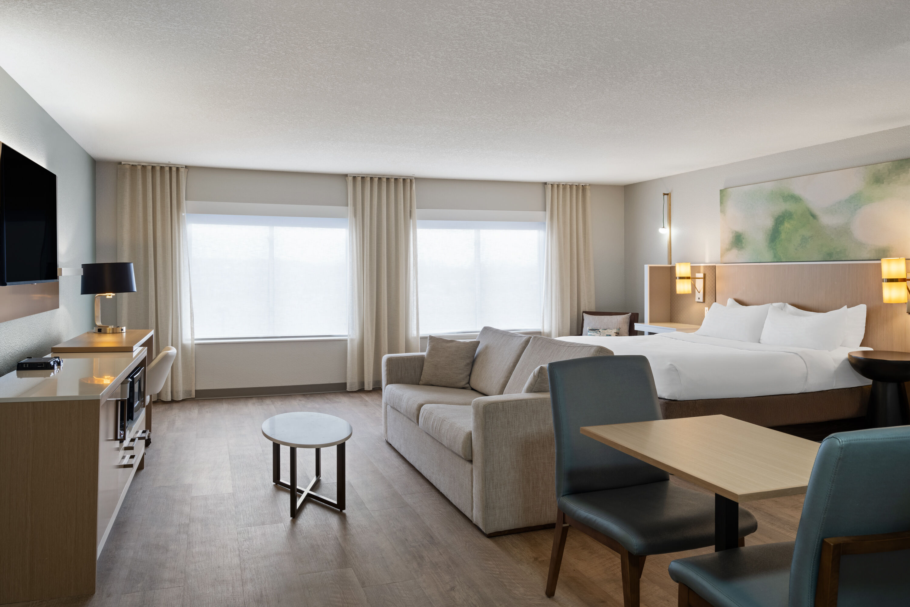 Guest room at the Wyndham Garden Otsego-Minneapolis in Otsego, Minnesota