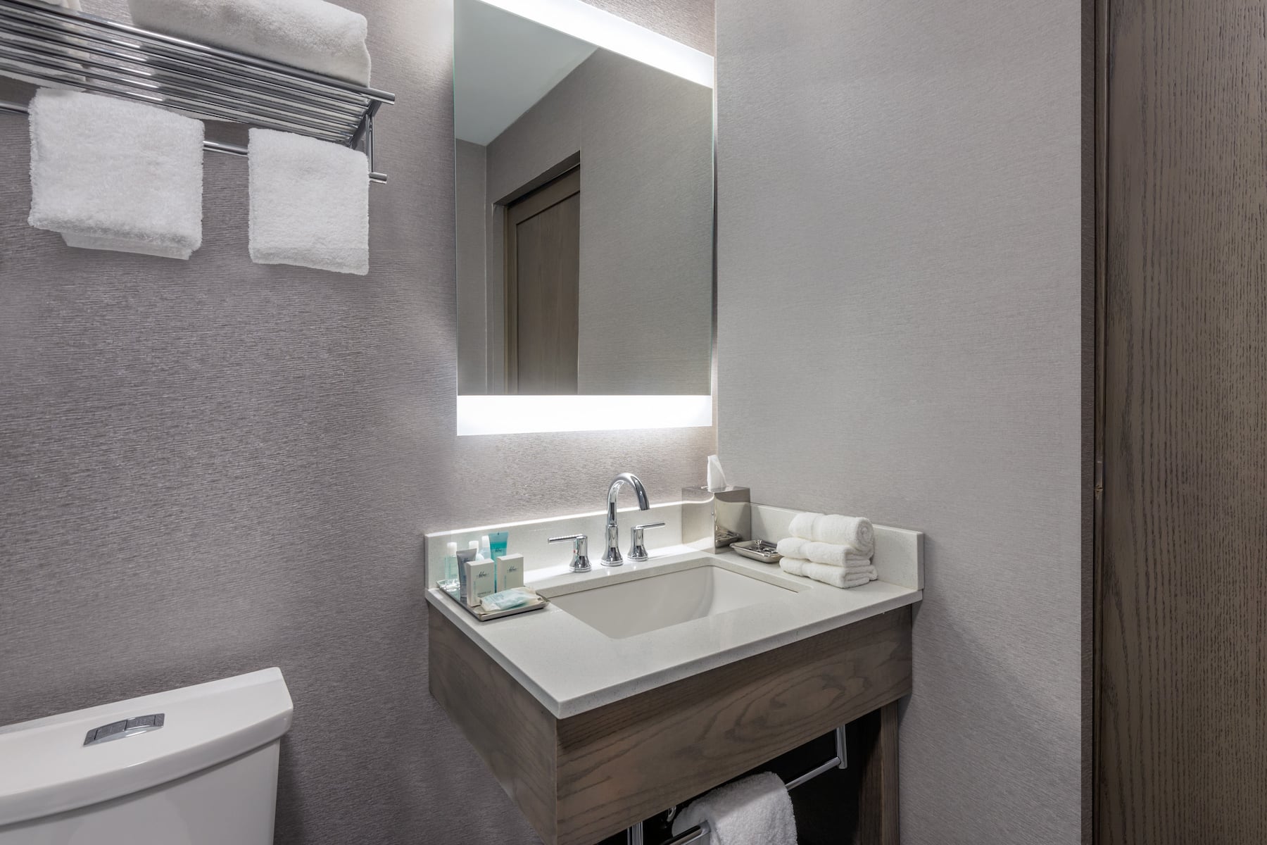 Guest room bath at the Wyndham Garden LaGuardia South in Rego Park, New York