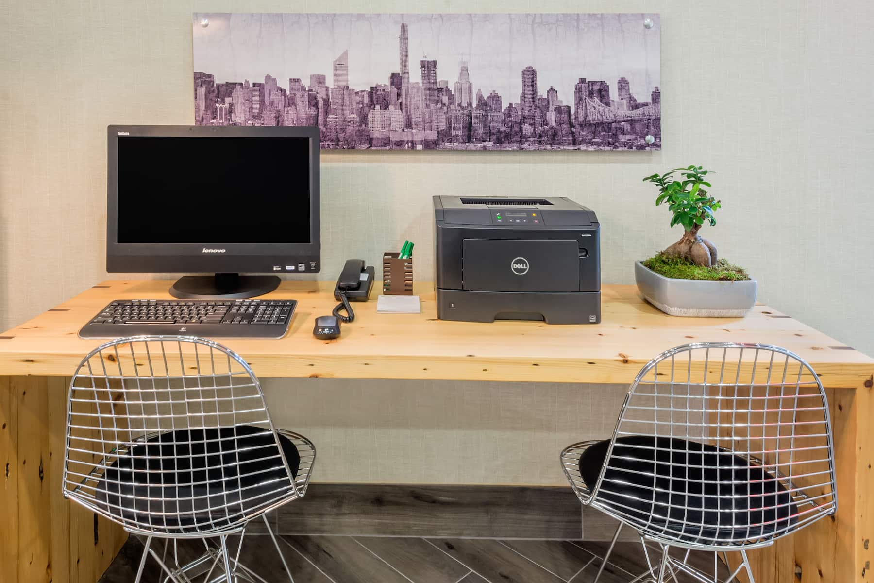 Wyndham Garden LaGuardia South business center in Rego Park, New York