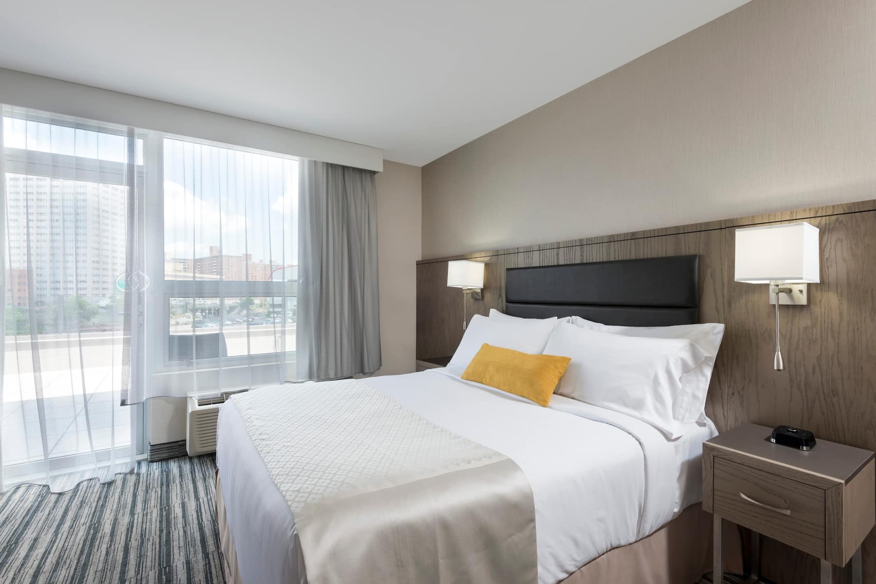 Guest room at the Wyndham Garden LaGuardia South in Rego Park, New York