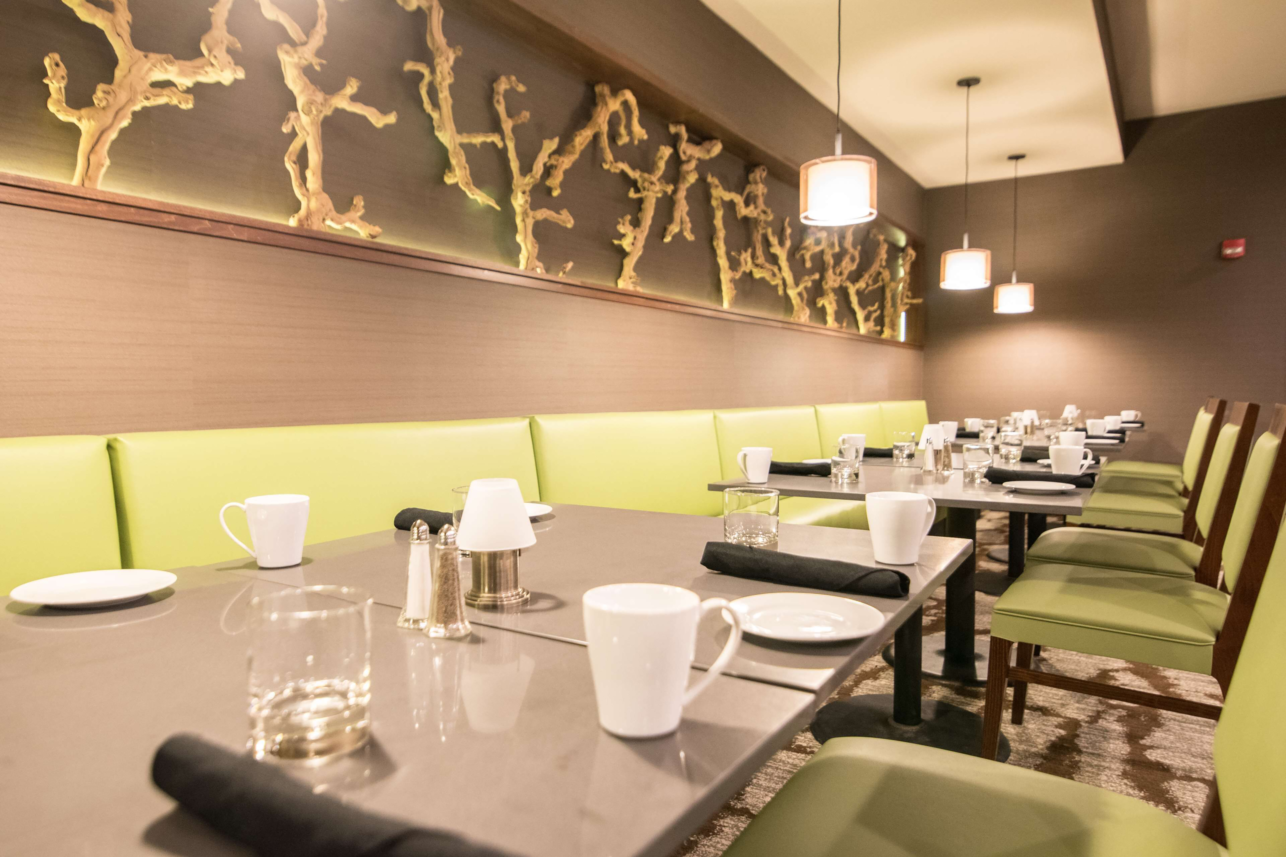 Wyndham Garden Westlake restaurant in Westlake, Ohio