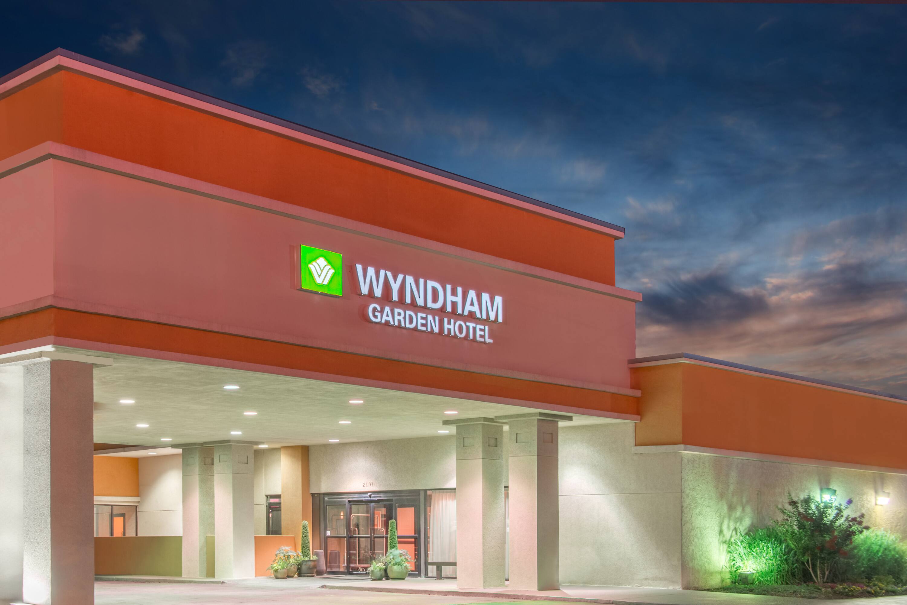 Wyndham Garden Oklahoma City Airport Near The Fairgrounds Oklahoma 