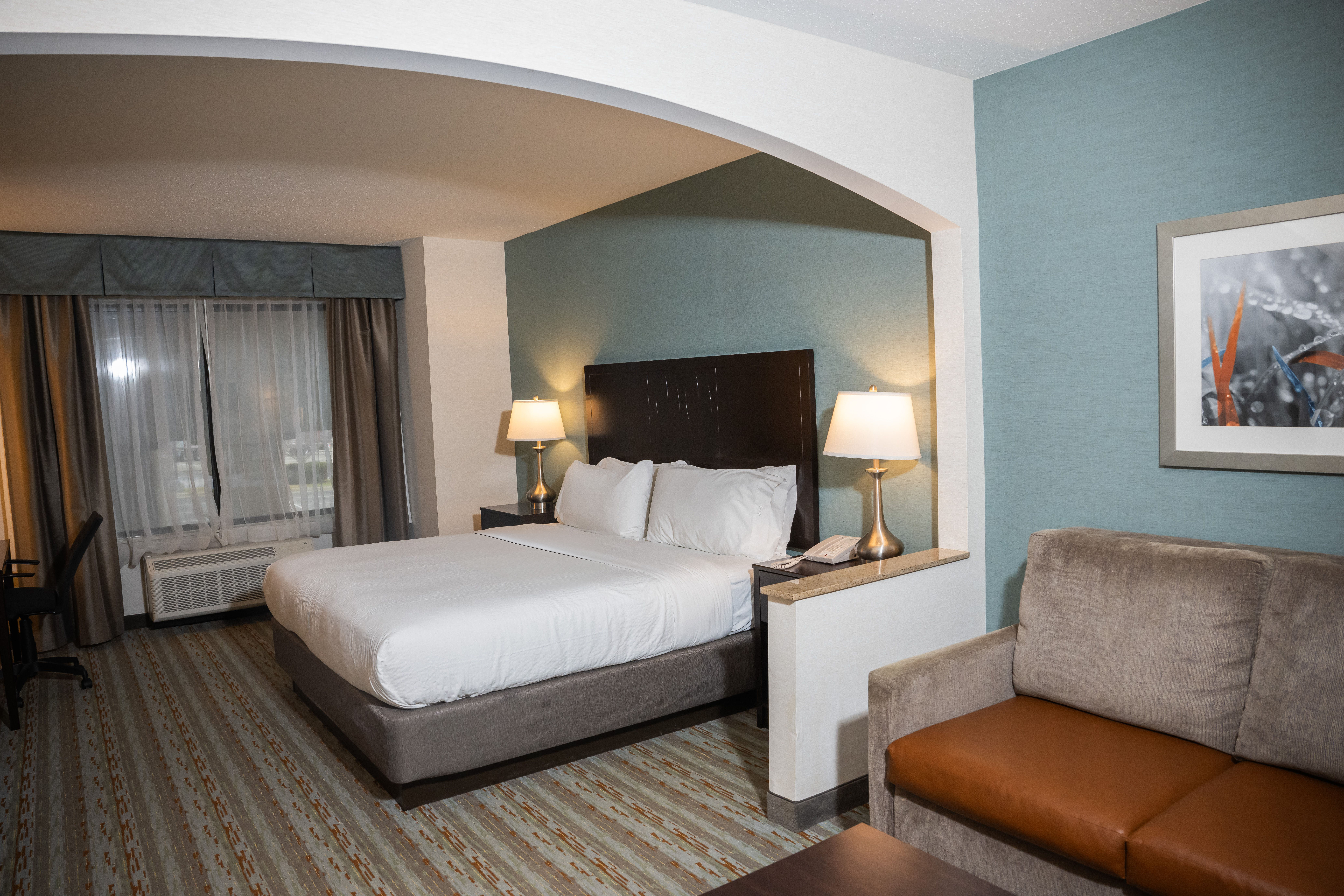 Guest room at the Wyndham Garden Erie in Erie, Pennsylvania