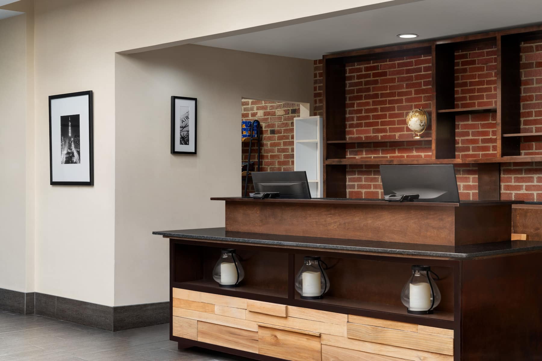 Wyndham Garden Pittsburgh Airport reception in Pittsburgh, Pennsylvania