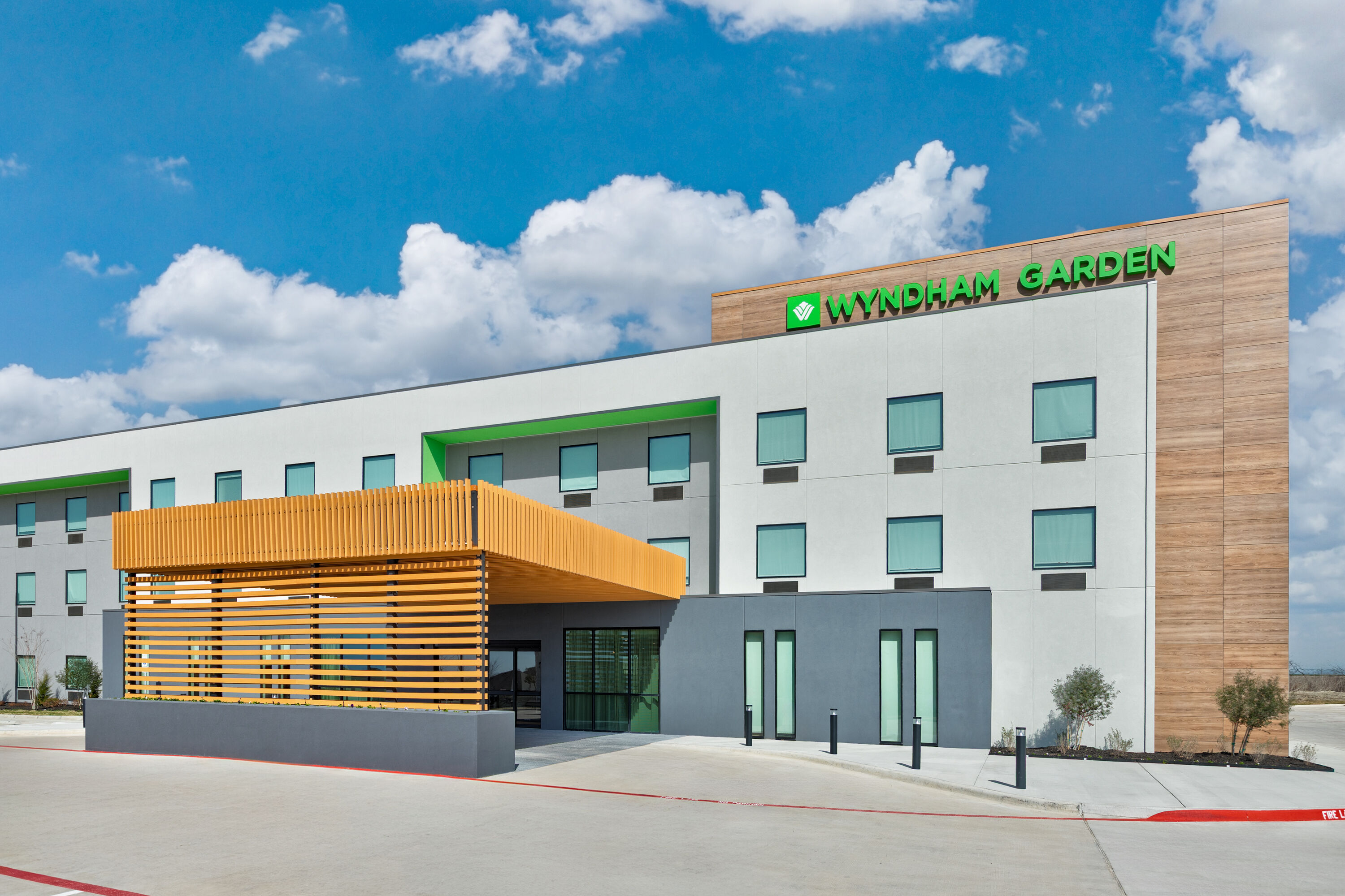 Exterior Day Image of Wyndham Garden Anna hotel in Anna, Texas