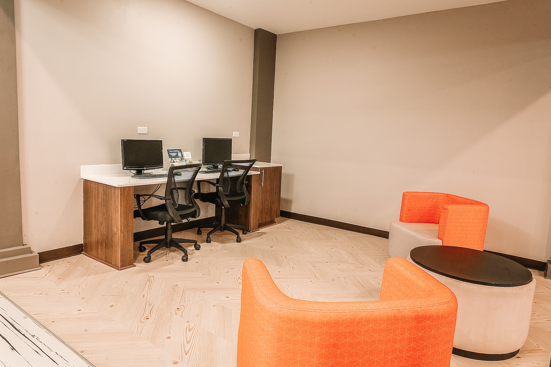 Wyndham Garden Williamsburg Busch Gardens Area business center in Williamsburg, Virginia