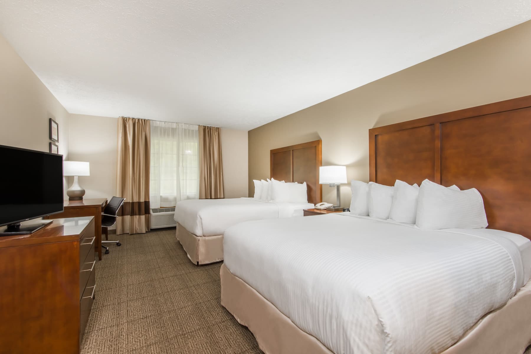 Guest room at the Wyndham Garden Cross Lanes Charleston in Cross Lanes, West Virginia