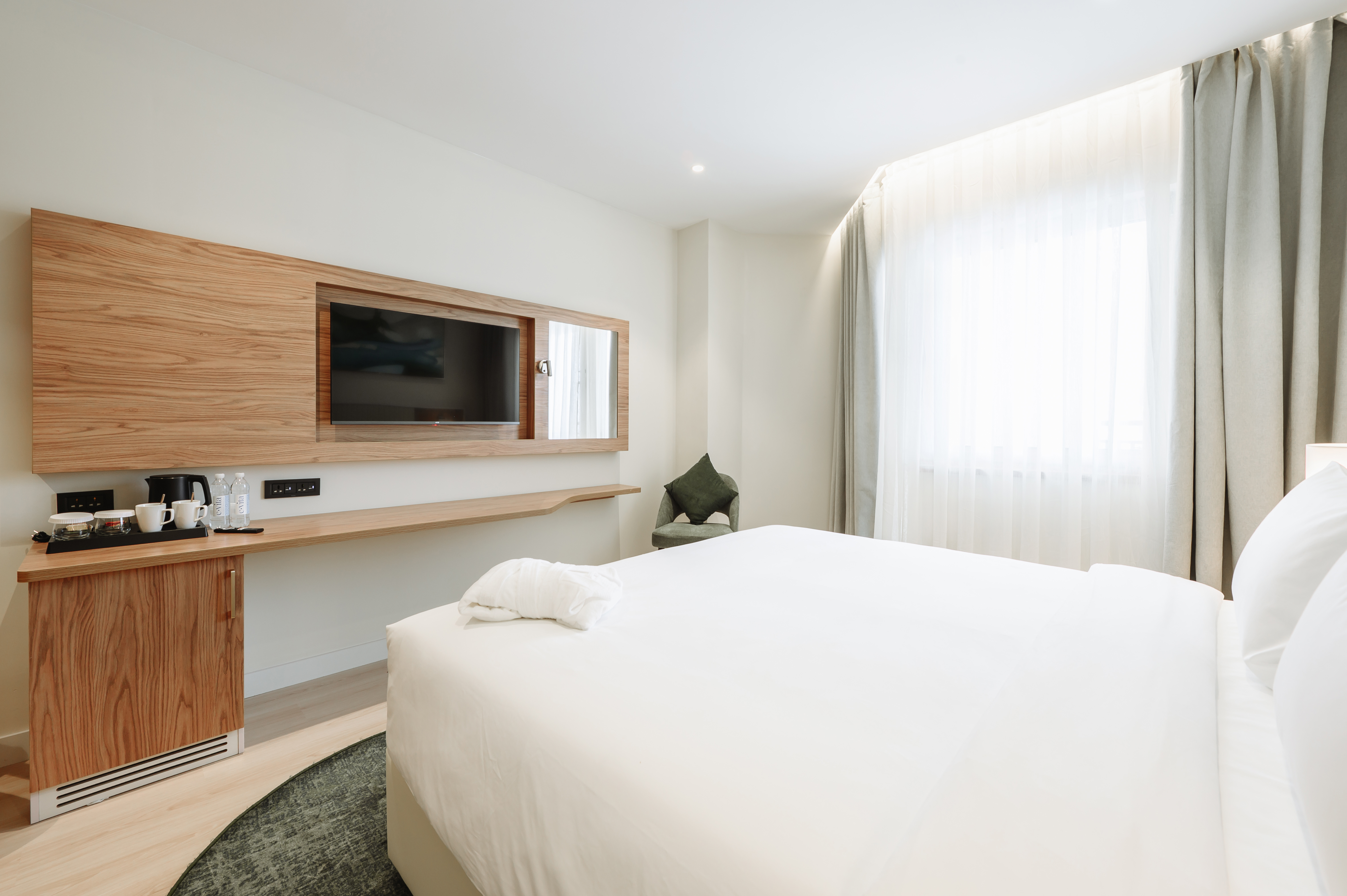 Guest room at the Wyndham Garden Chorvoq Darvozasi in Tashkent, Other than US/Canada