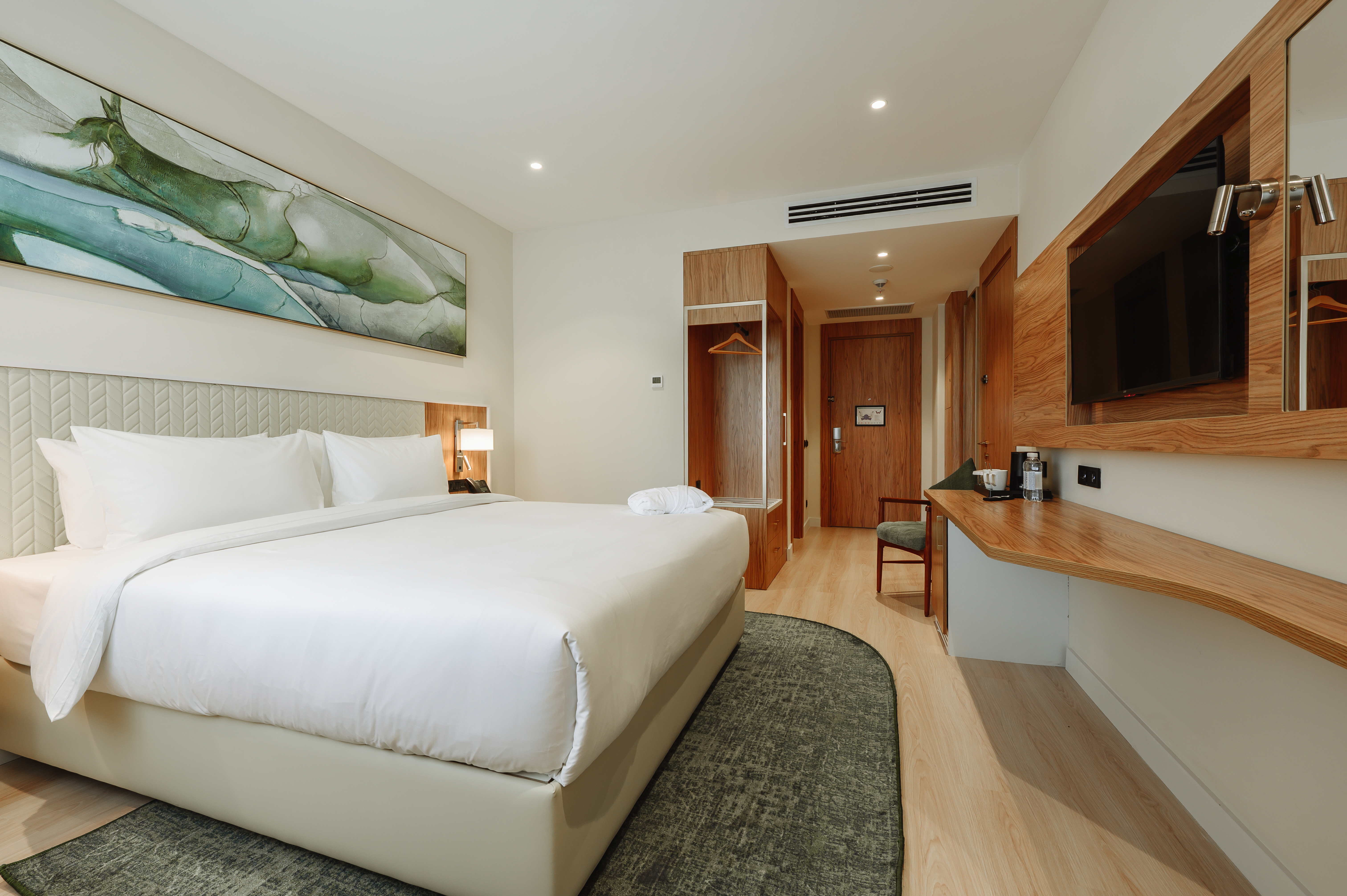 Guest room at the Wyndham Garden Chorvoq Darvozasi in Tashkent, Other than US/Canada
