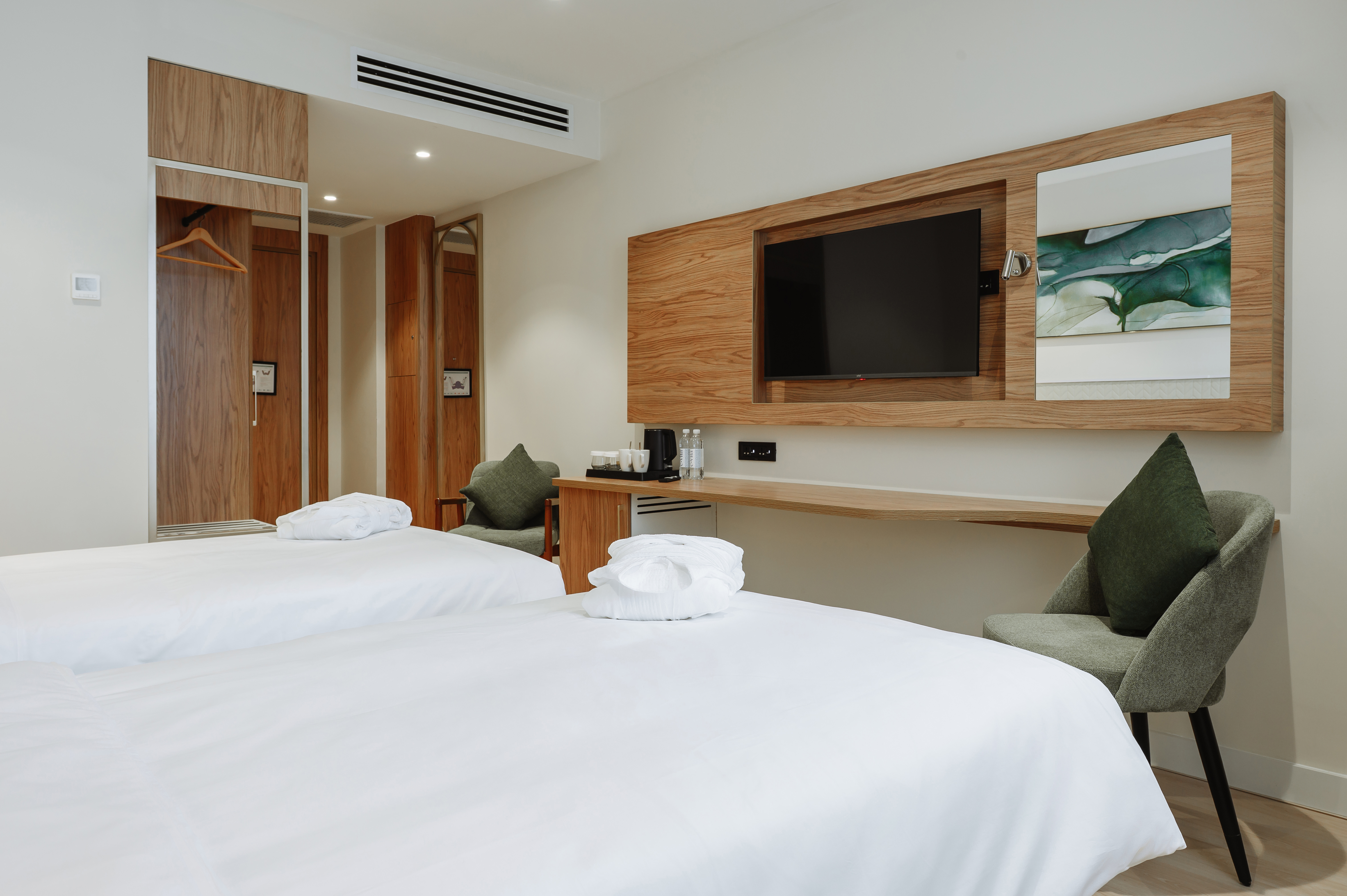 Guest room at the Wyndham Garden Chorvoq Darvozasi in Tashkent, Other than US/Canada