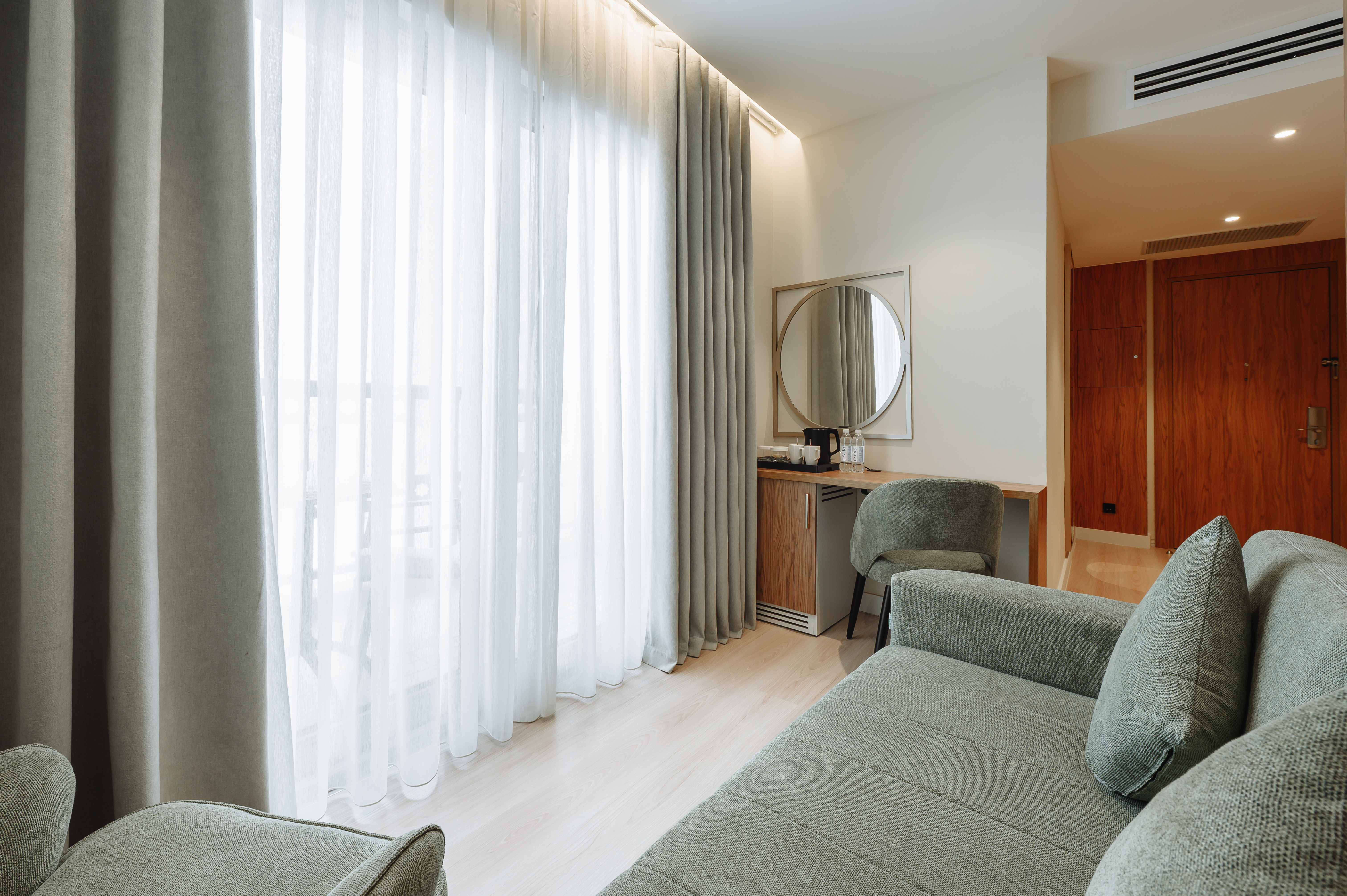 Guest room at the Wyndham Garden Chorvoq Darvozasi in Tashkent, Other than US/Canada