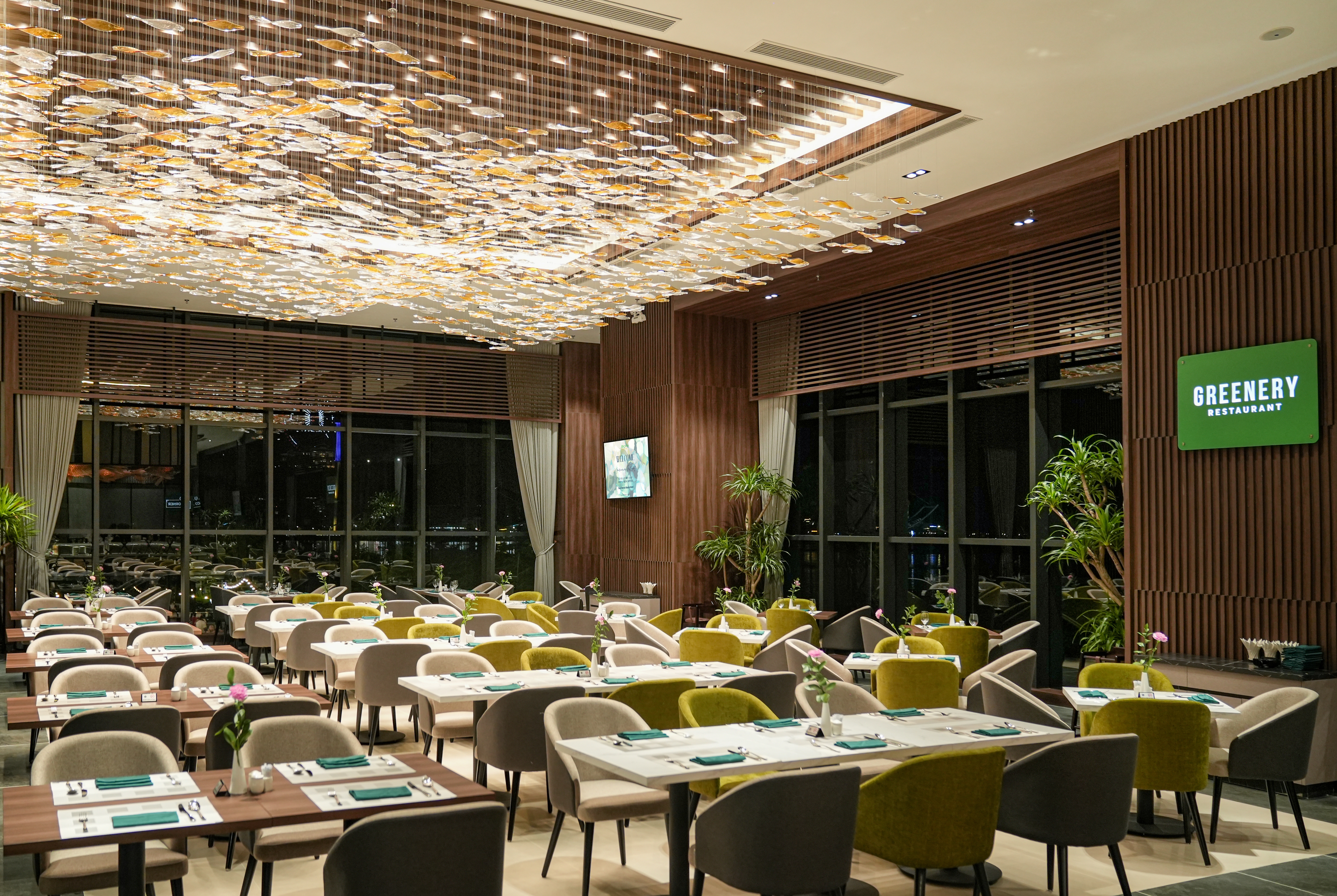 Wyndham Garden Legend Halong restaurant in Halong, Other than US/Canada