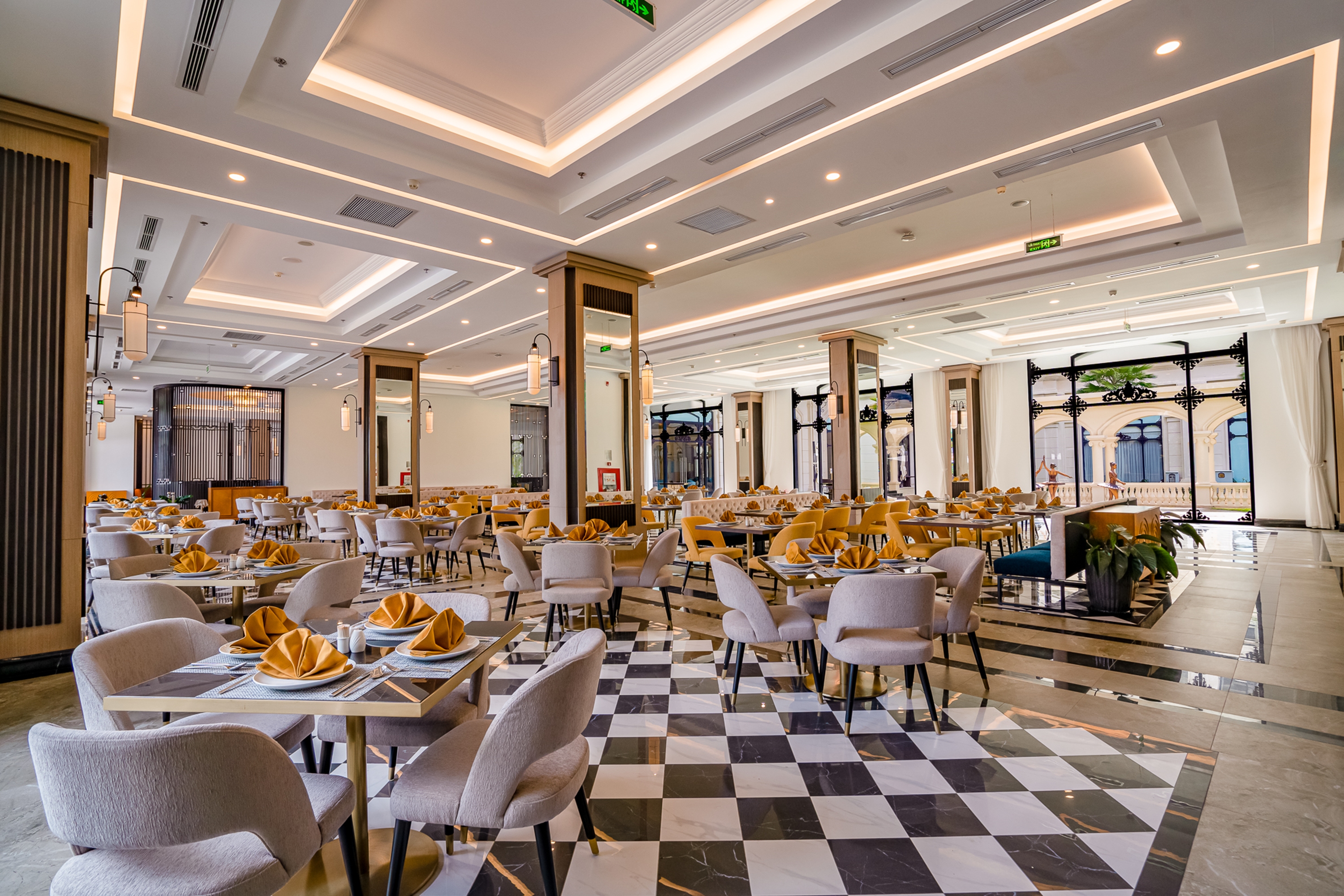 Wyndham Garden Grandworld Phu Quoc restaurant in Phu Quoc, Other than US/Canada