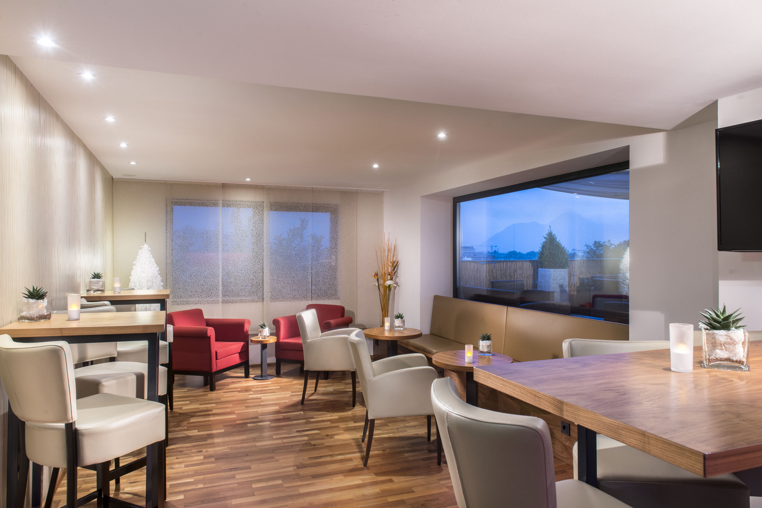 Bar at Wyndham Grand Salzburg Conference Centre in Salzburg, Other than US/Canada