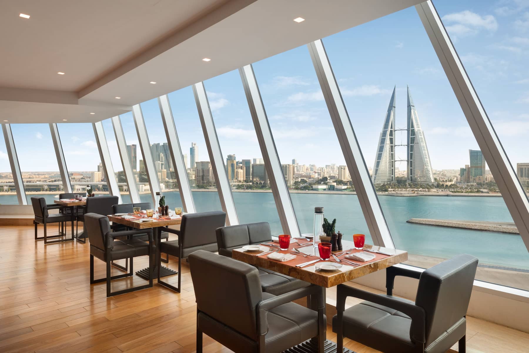 Wyndham Grand Manama bar and grill in Manama, Other than US/Canada