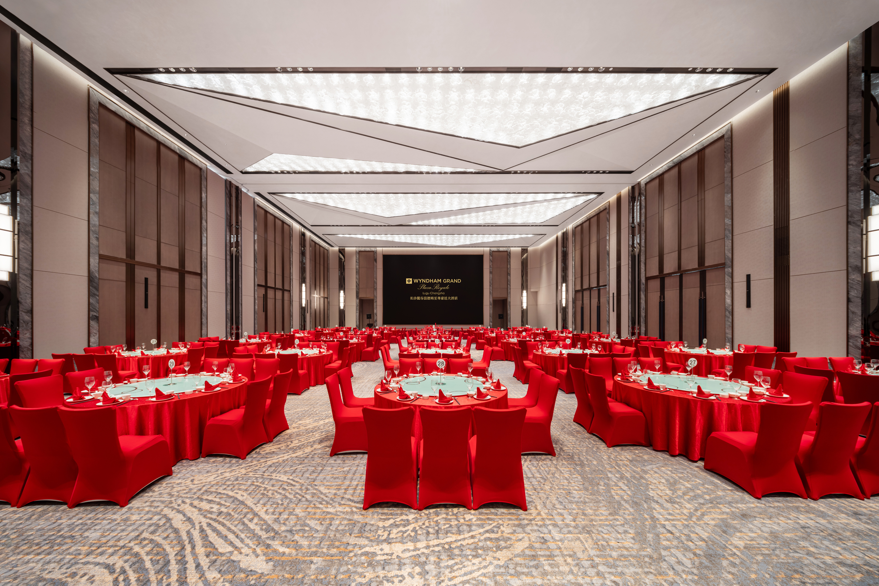 Meeting room banquet rounds at Wyndham Grand Plaza Royale Lugu Changsha in Changsha, Other than US/Canada