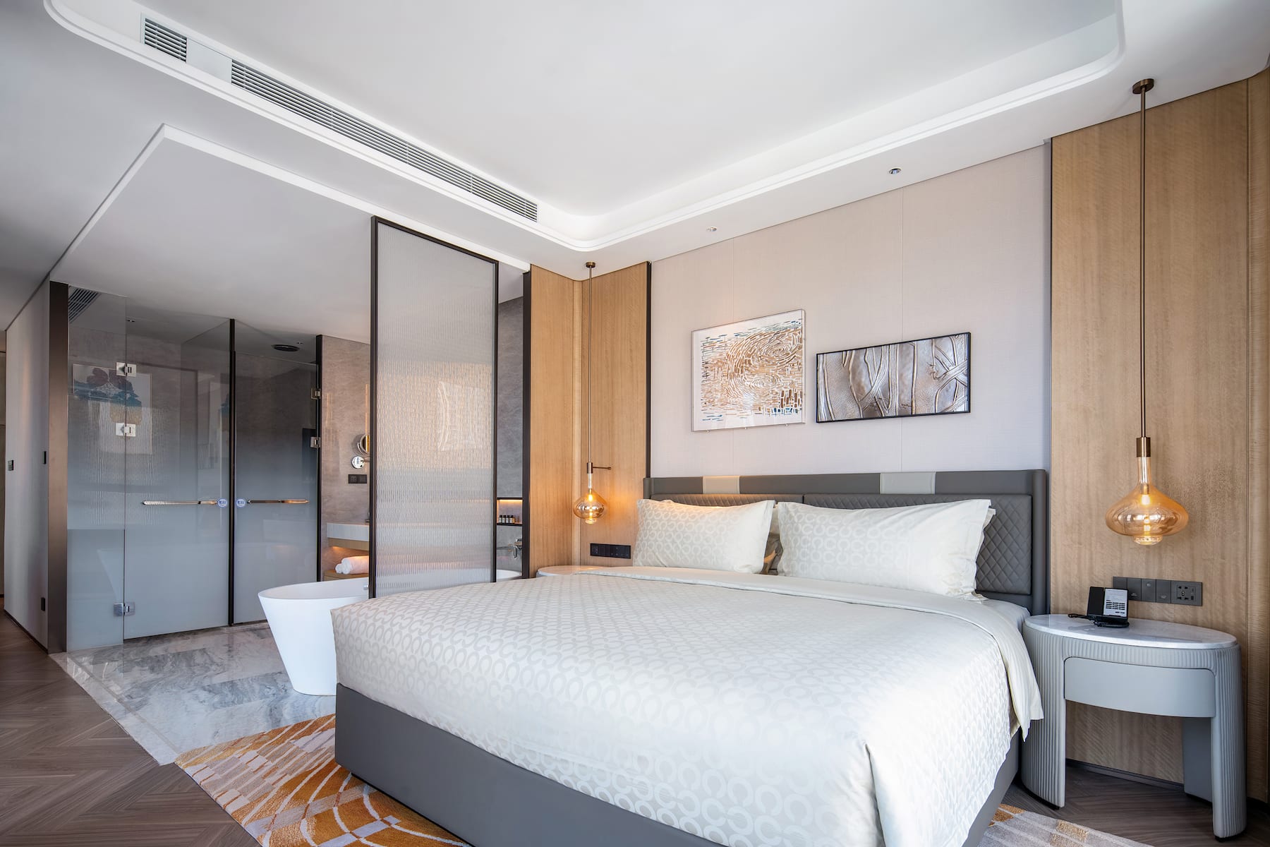 Guest room at the Wyndham Grand Plaza Royale Lugu Changsha in Changsha, Other than US/Canada