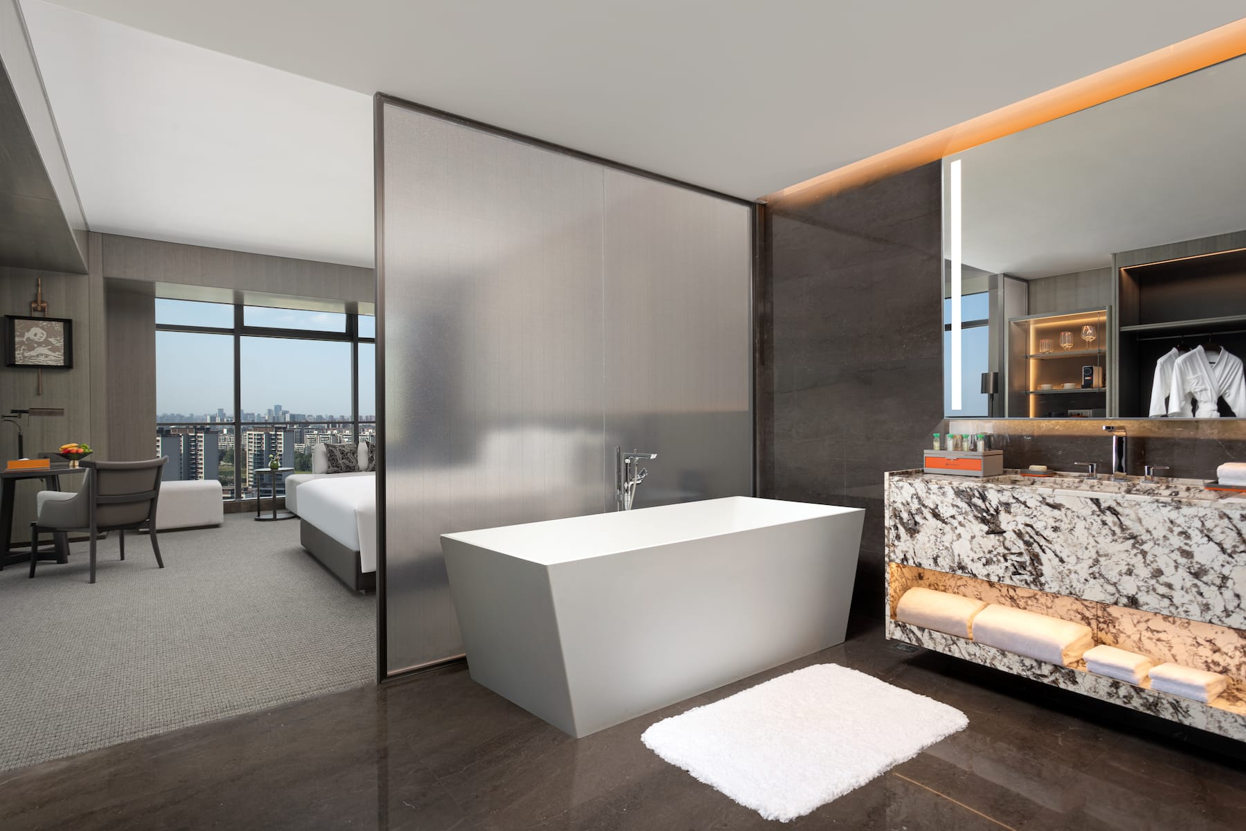 Guest room bath at the Wyndham Grand Chengdu East in Chengdu City, Other than US/Canada