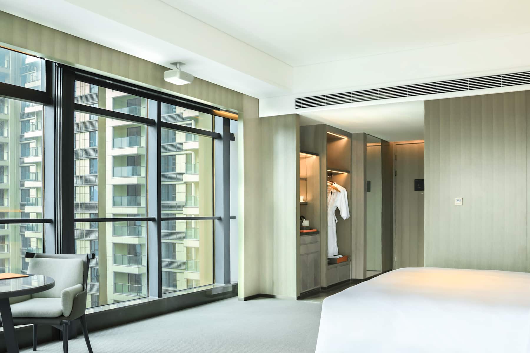 Guest room at the Wyndham Grand Chengdu East in Chengdu City, Other than US/Canada