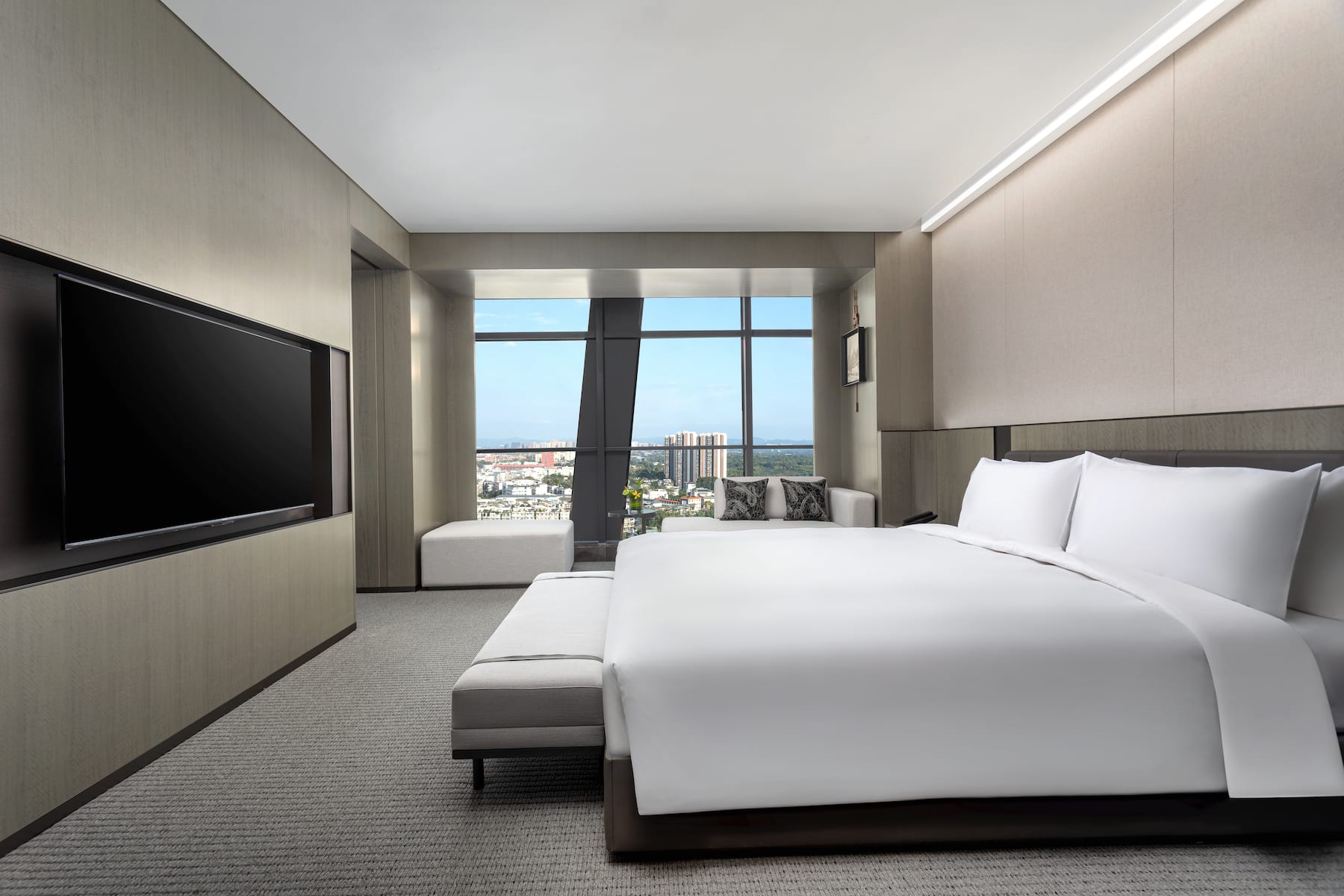 Wyndham Grand Chengdu East suite in Chengdu City, Other than US/Canada