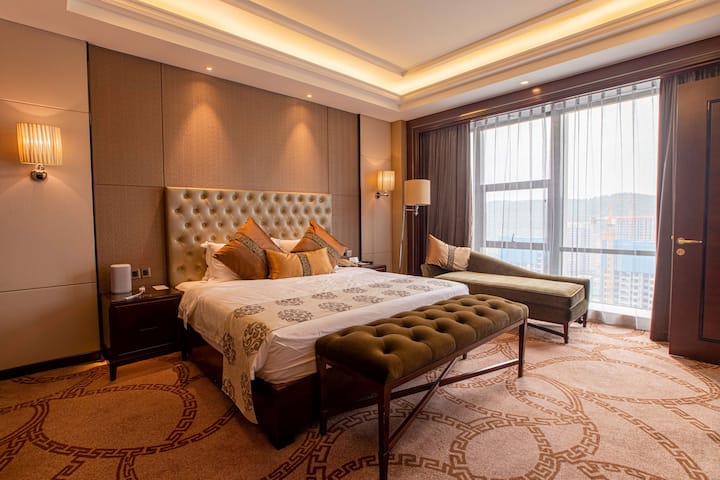 Guest room at the Wyndham Grand Plaza Royale Chenzhou in Chenzhou, Other than US/Canada