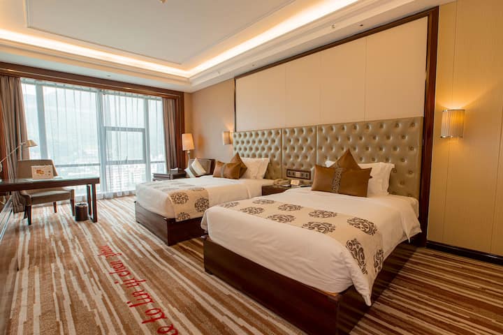 Guest room at the Wyndham Grand Plaza Royale Chenzhou in Chenzhou, Other than US/Canada