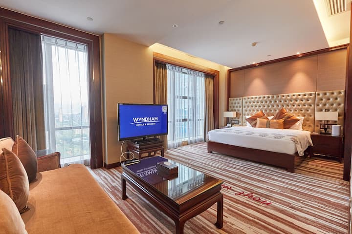 Guest room at the Wyndham Grand Plaza Royale Chenzhou in Chenzhou, Other than US/Canada