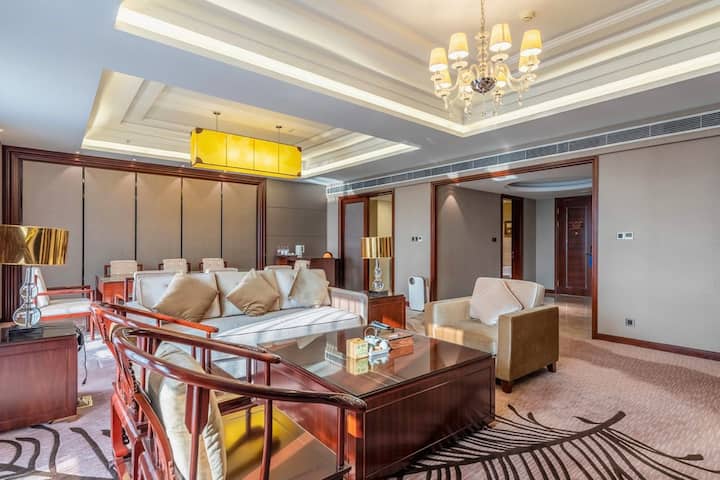 Guest room at the Wyndham Grand Plaza Royale Chenzhou in Chenzhou, Other than US/Canada