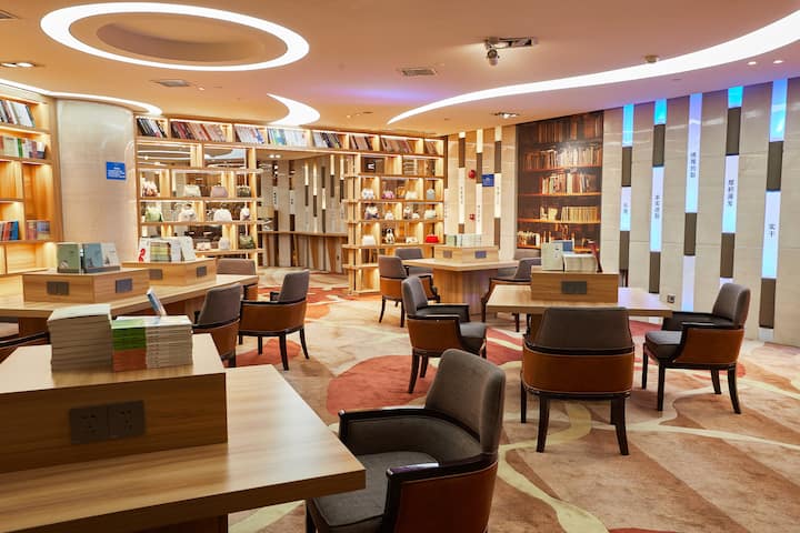 Wyndham Grand Plaza Royale Chenzhou lobby feature in Chenzhou, Other than US/Canada
