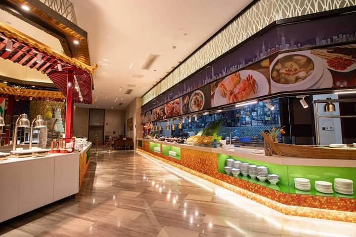 Wyndham Grand Plaza Royale Chenzhou cafe in Chenzhou, Other than US/Canada