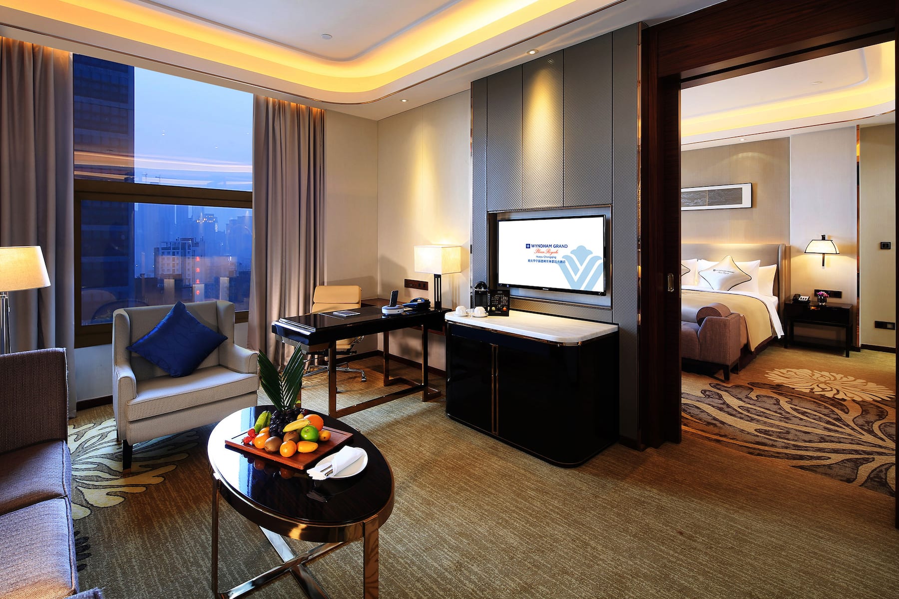 Guest room at the Wyndham Grand Plaza Royale Huayu Chongqing in Chongqing, Other than US/Canada
