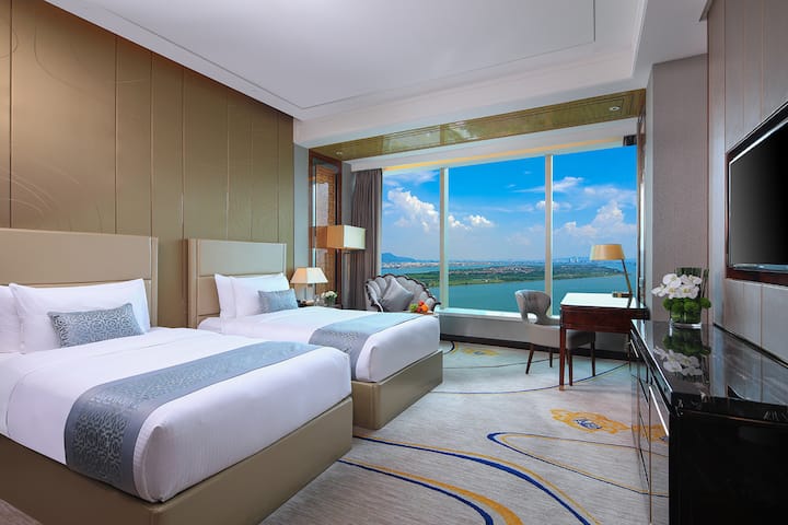 Guest room at the Wyndham Grand Foshan Gaoming in Foshan, Other than US/Canada