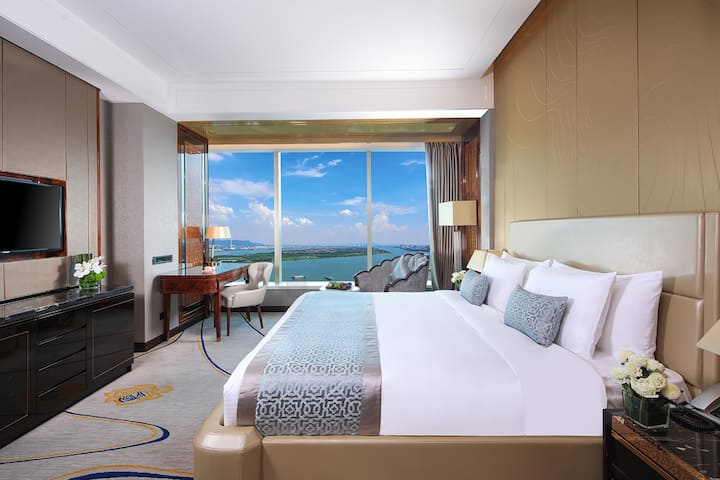 Guest room at the Wyndham Grand Foshan Gaoming in Foshan, Other than US/Canada