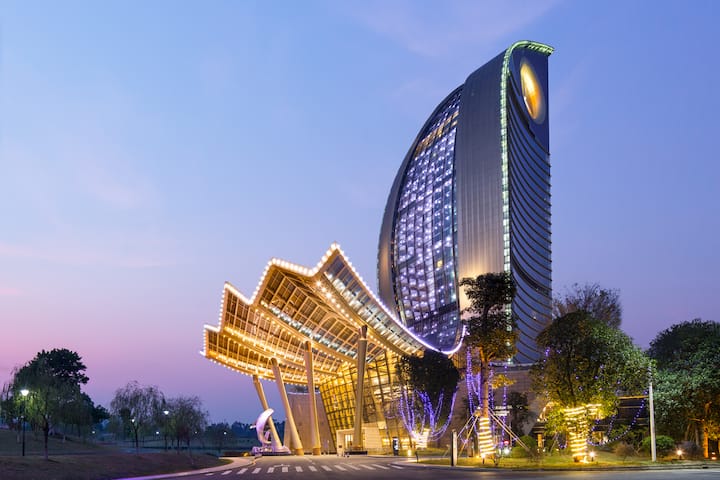 Exterior of Wyndham Grand Foshan Gaoming hotel in Foshan, Other than US/Canada