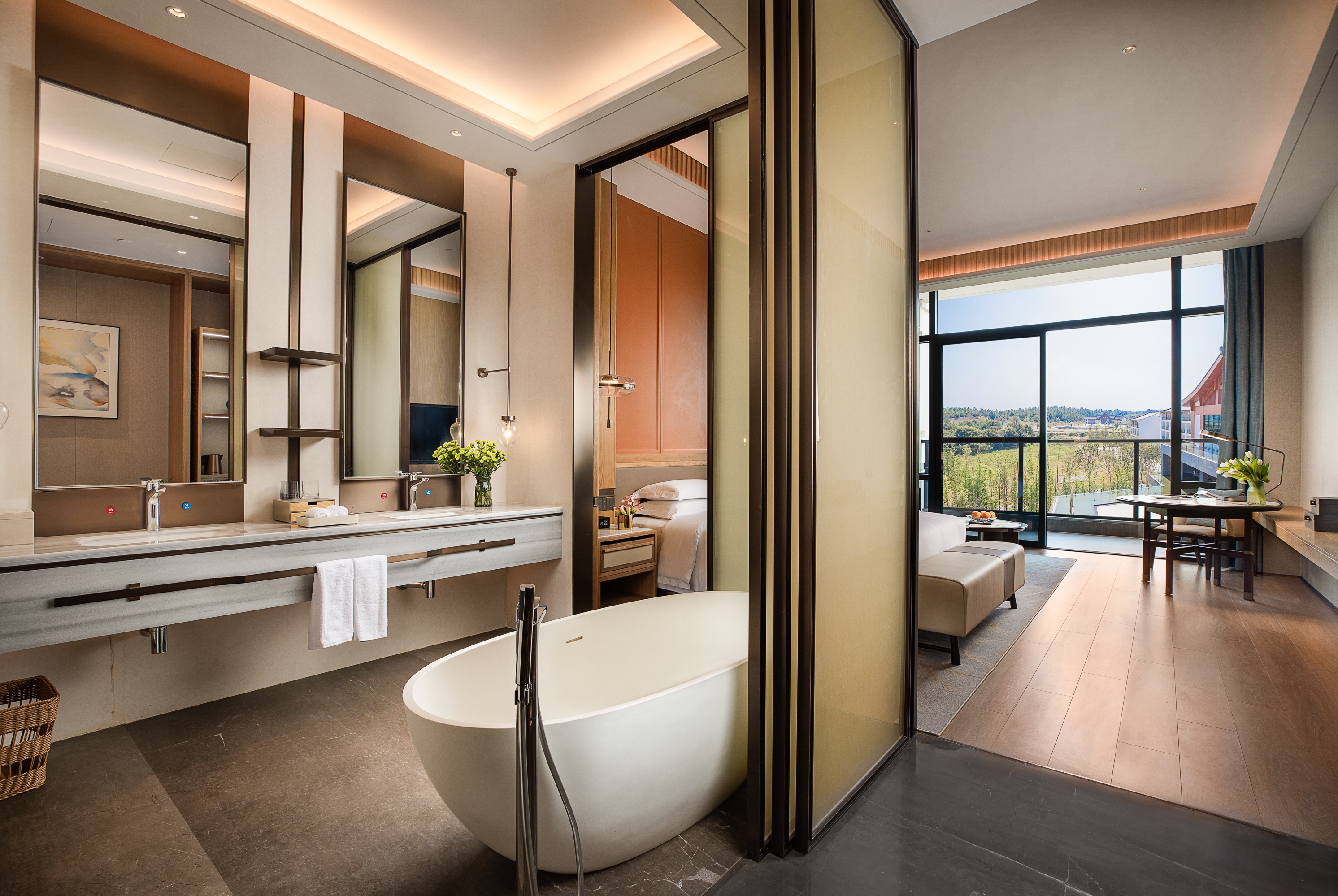 Guest room at the Wyndham Grand Plaza Royale Xiangai Mountain Fuzhou in Fuzhou, Other than US/Canada