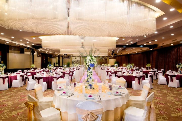 Wyndham Grand Plaza Royale Hangzhou ballroom in Hangzhou, Other than US/Canada