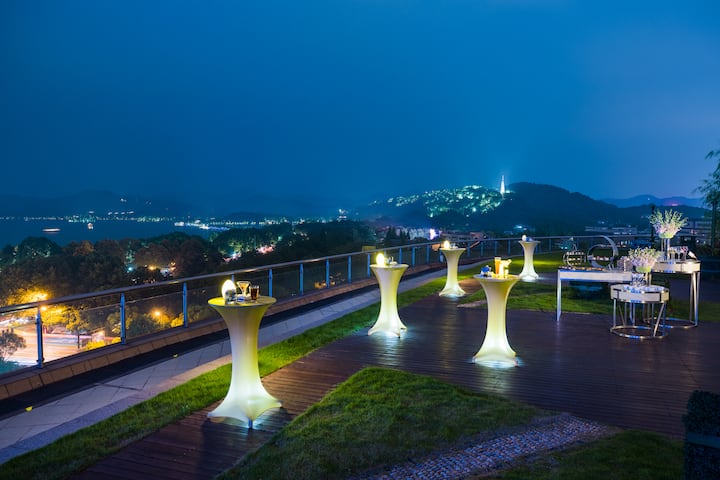 Property amenity at Wyndham Grand Plaza Royale Hangzhou in Hangzhou, Other than US/Canada