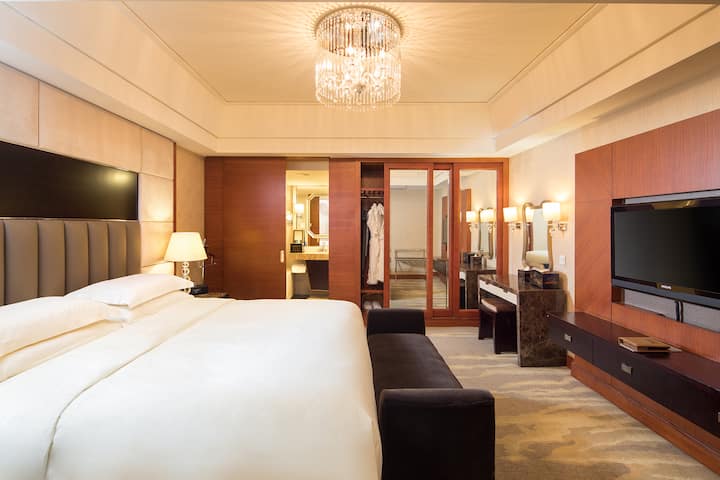 Wyndham Grand Plaza Royale Hangzhou suite in Hangzhou, Other than US/Canada
