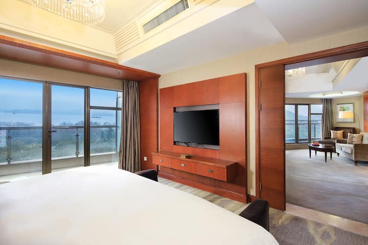 Wyndham Grand Plaza Royale Hangzhou suite in Hangzhou, Other than US/Canada