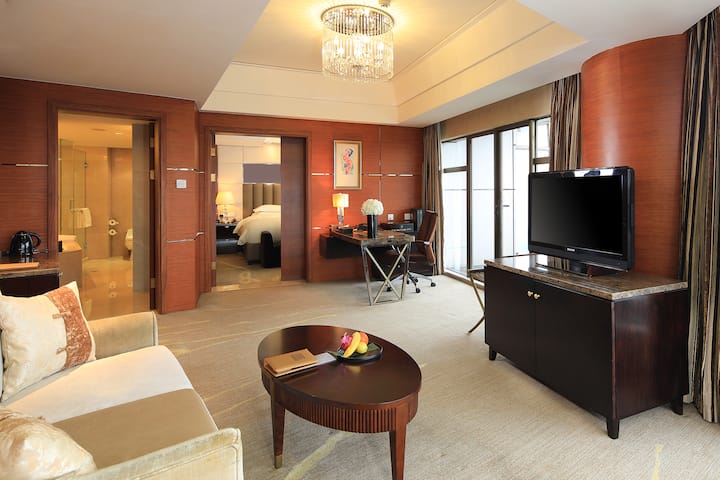 Wyndham Grand Plaza Royale Hangzhou suite in Hangzhou, Other than US/Canada