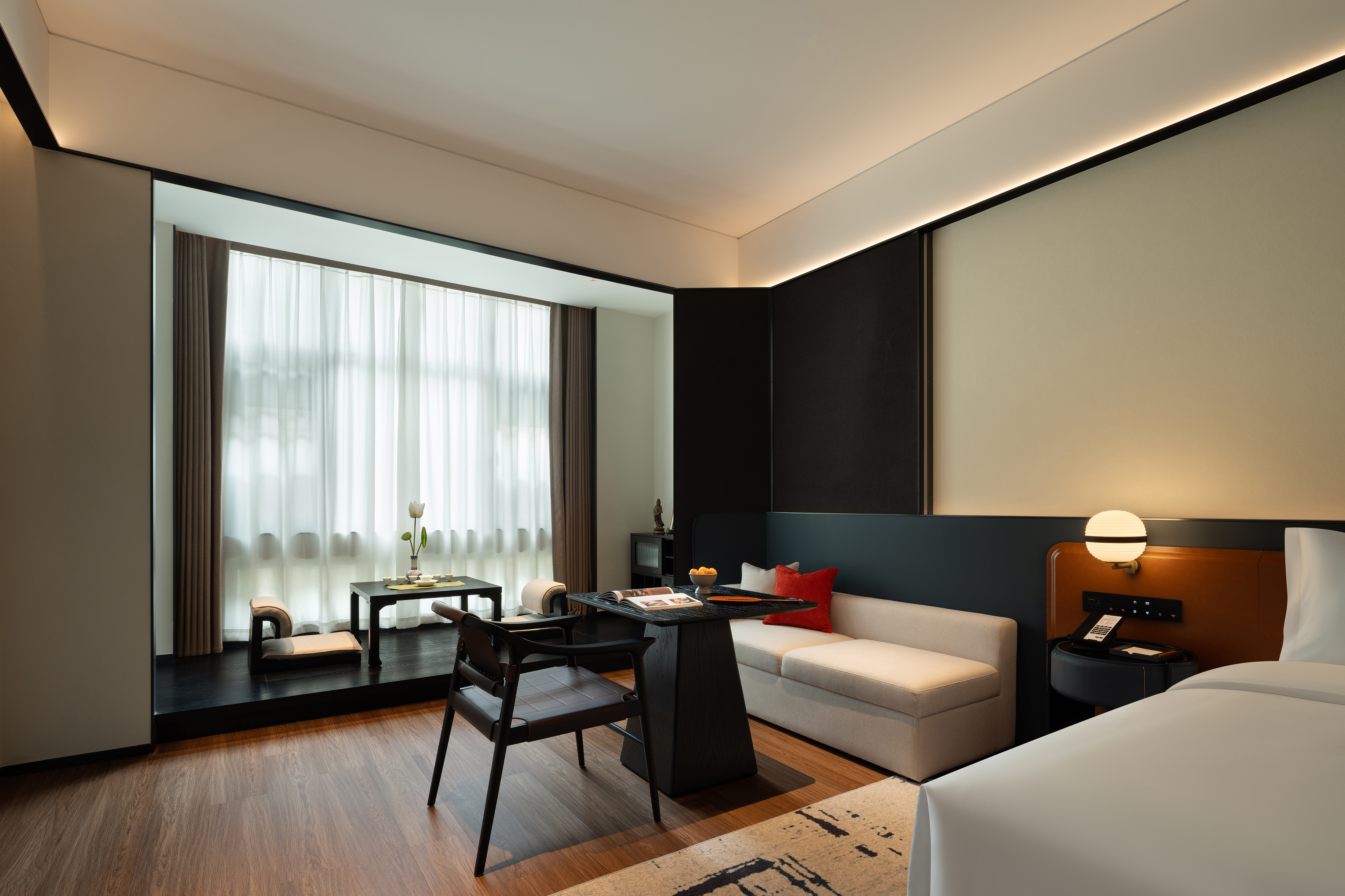 Guest room at the Wyndham Grand Plaza Royale Legend Nanyue in Hengyang, Other than US/Canada