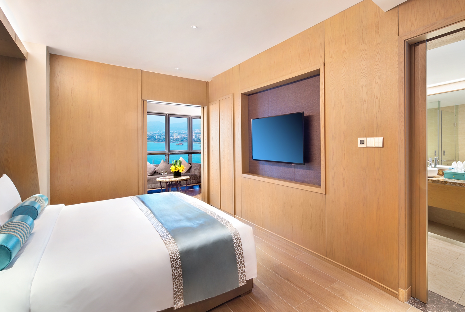 Wyndham Grand Plaza Royale Shuangyue Bay suite in Huizhou, Other than US/Canada