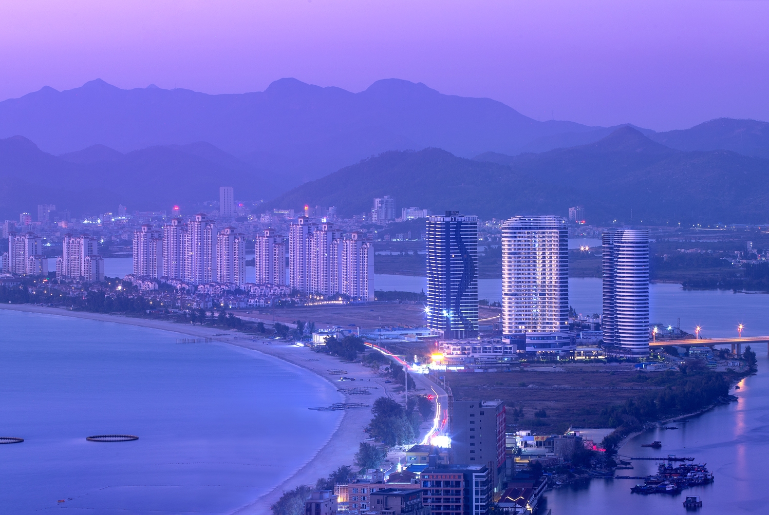 Scenic Image of Wyndham Grand Plaza Royale Shuangyue Bay hotel in Huizhou, Other than US/Canada