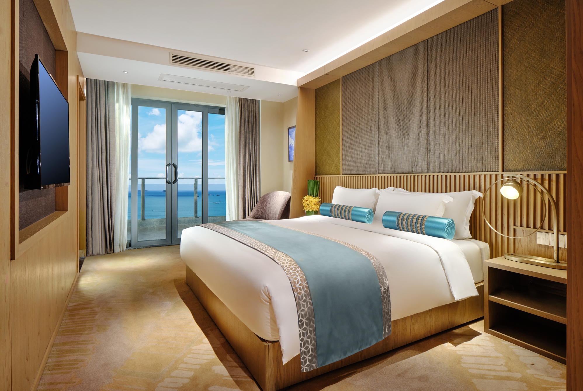 Wyndham Grand Plaza Royale Shuangyue Bay suite in Huizhou, Other than US/Canada