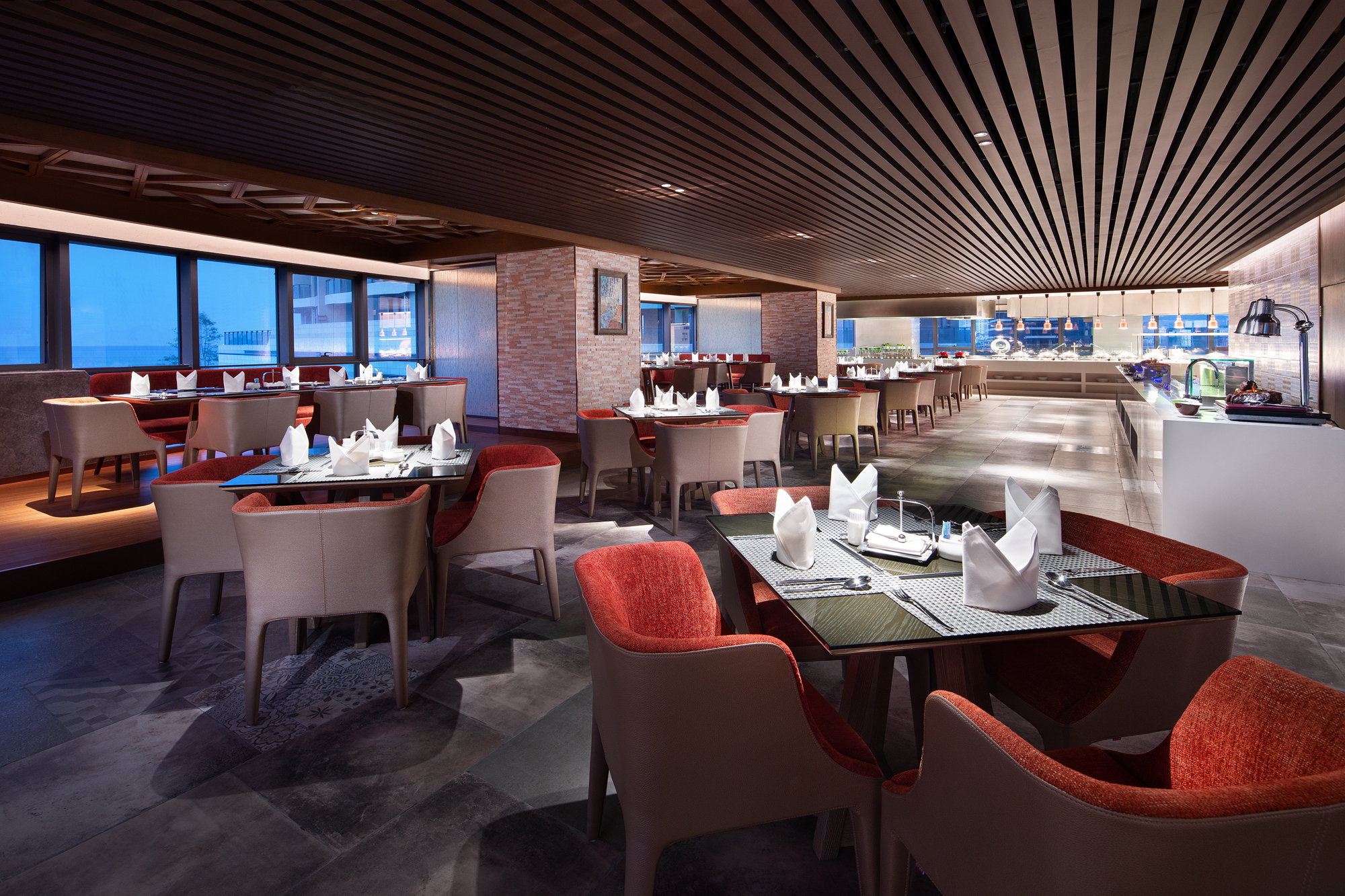 Wyndham Grand Plaza Royale Shuangyue Bay restaurant in Huizhou, Other than US/Canada