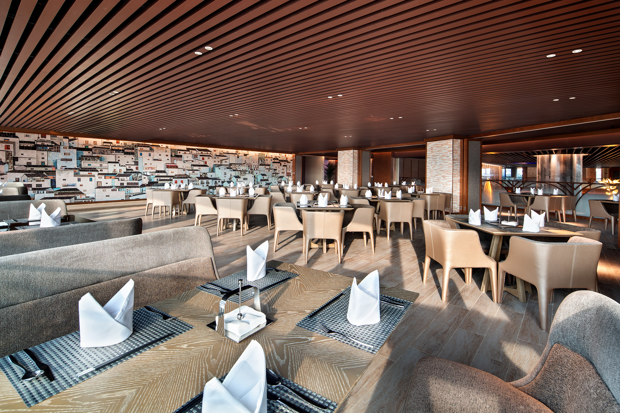 Wyndham Grand Plaza Royale Shuangyue Bay restaurant in Huizhou, Other than US/Canada