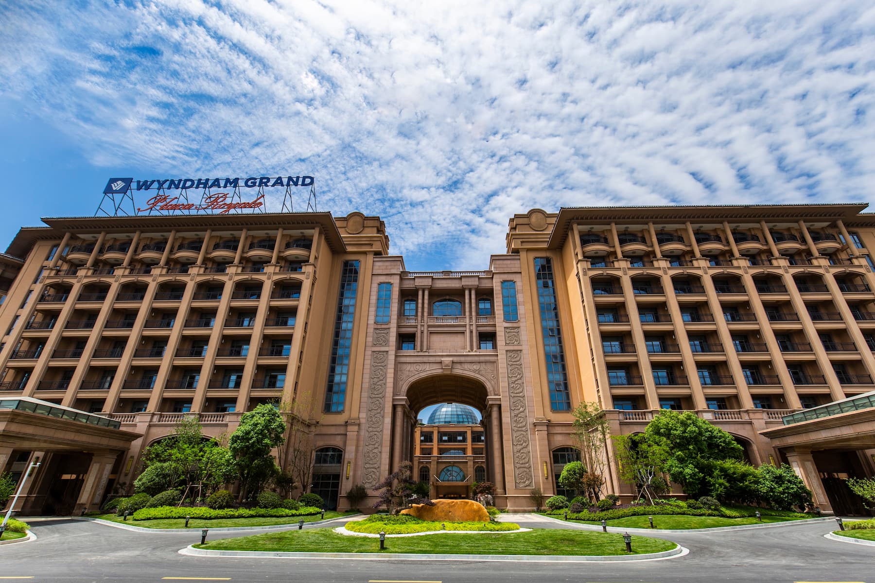 Front Exterior Image of Wyndham Grand Plaza Royale Kaicheng Anji hotel in Huzhou, Other than US/Canada