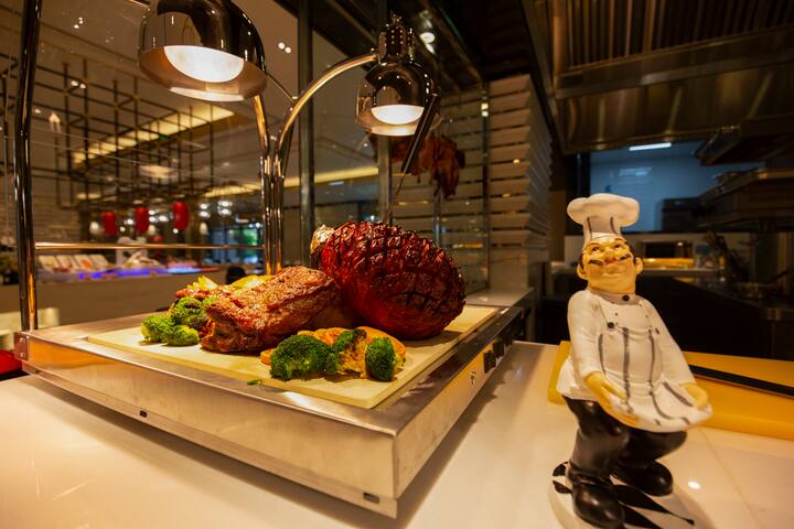 Wyndham Grand Plaza Royale Kaicheng Anji restaurant in Huzhou, Other than US/Canada