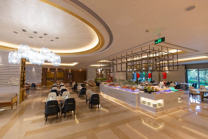 Wyndham Grand Plaza Royale Kaicheng Anji restaurant in Huzhou, Other than US/Canada